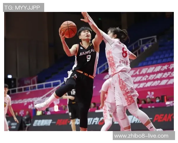 广州滑板队在极限运动会中以73分稳居积分榜首位